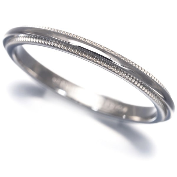 Tiffany&Co. Ring Togethermilgrain 2Mm Us5.25-5.5 950 Platinum: Tiffany&Co. Ring Togethermilgrain 2Mm Us5.25-5.5 950 Platinum Tiffany & Co.'s 950 platinum ring showcases intricate milgrain details, adding a touch of vintage elegance to its sleek design. The