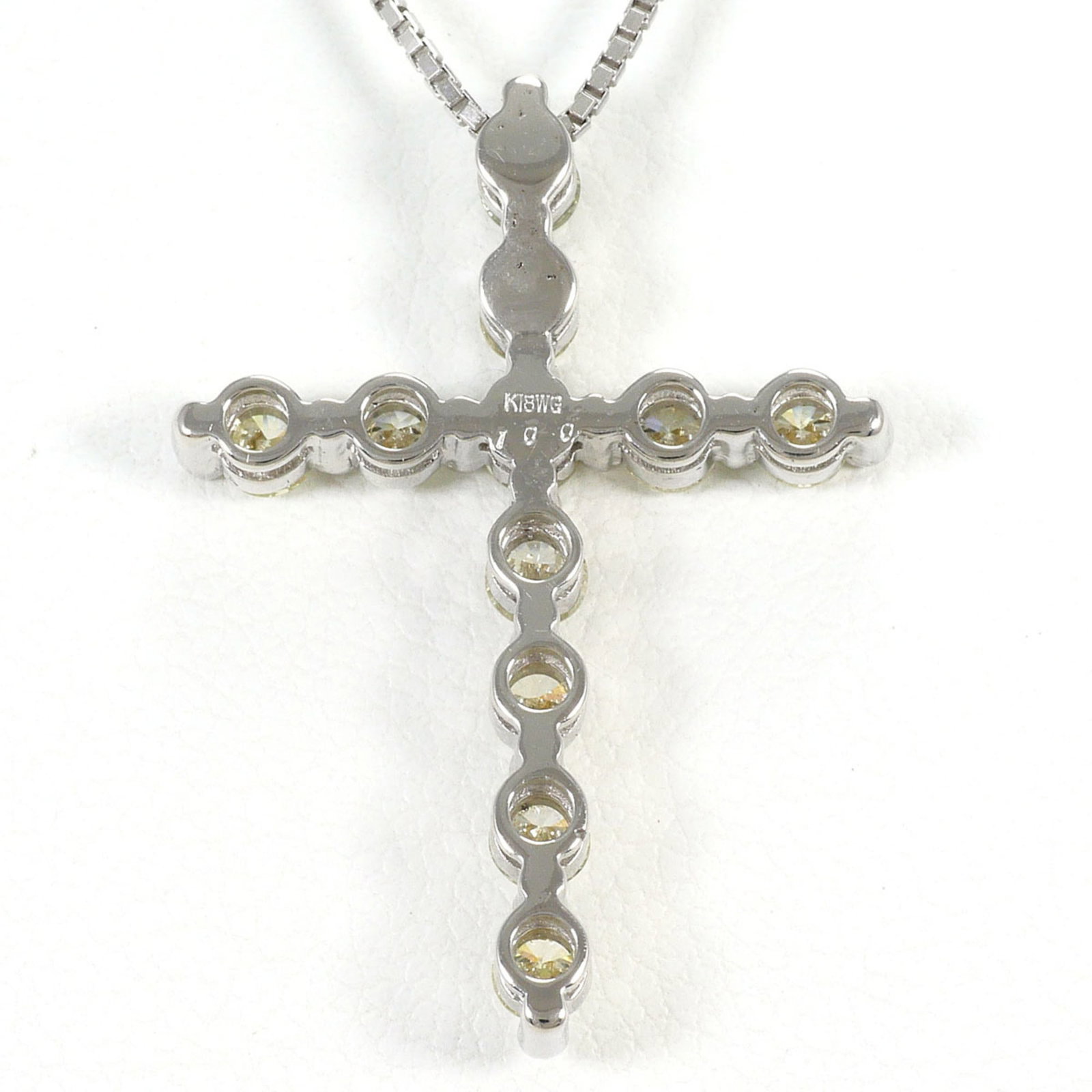White Gold (18K) - 3