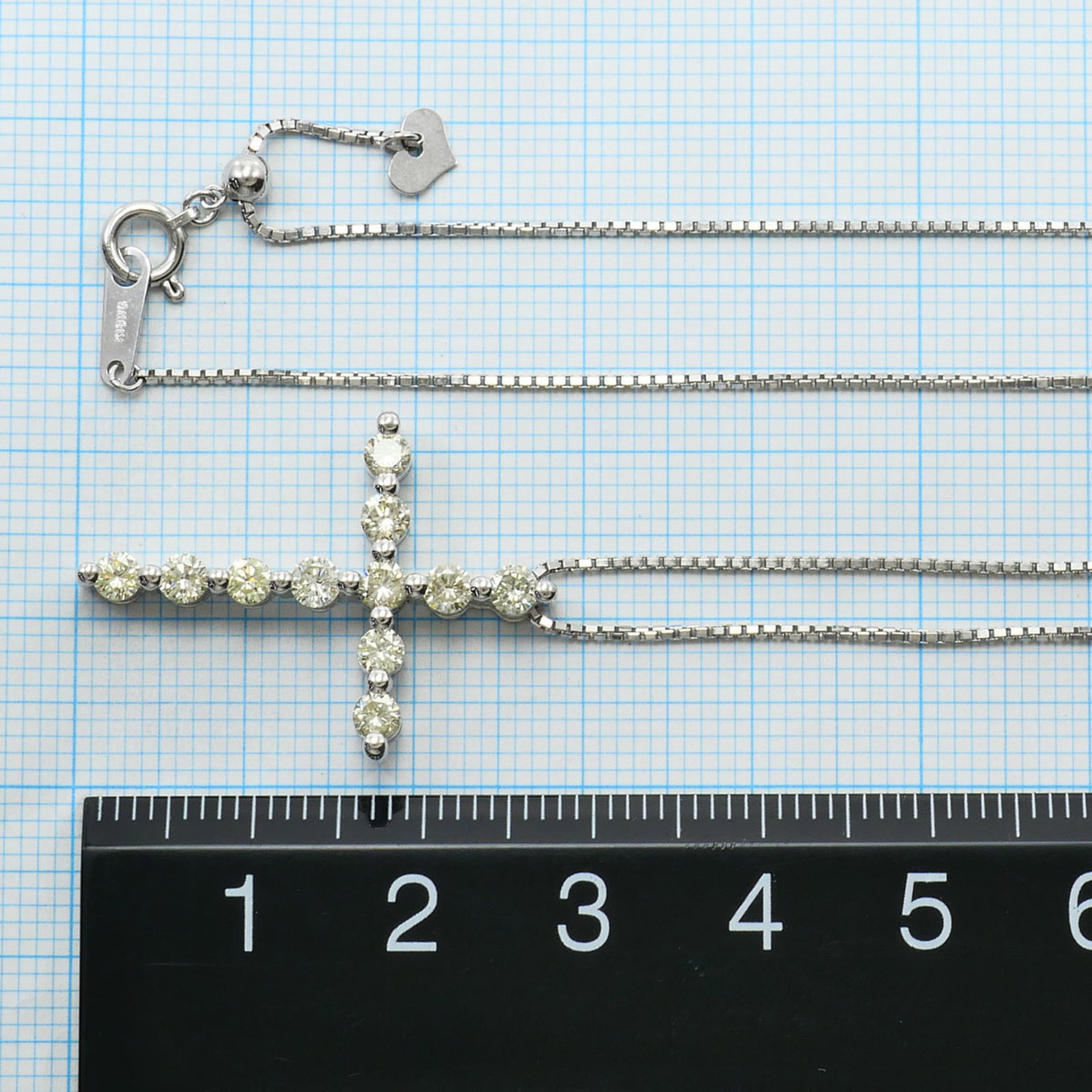White Gold (18K) - 5