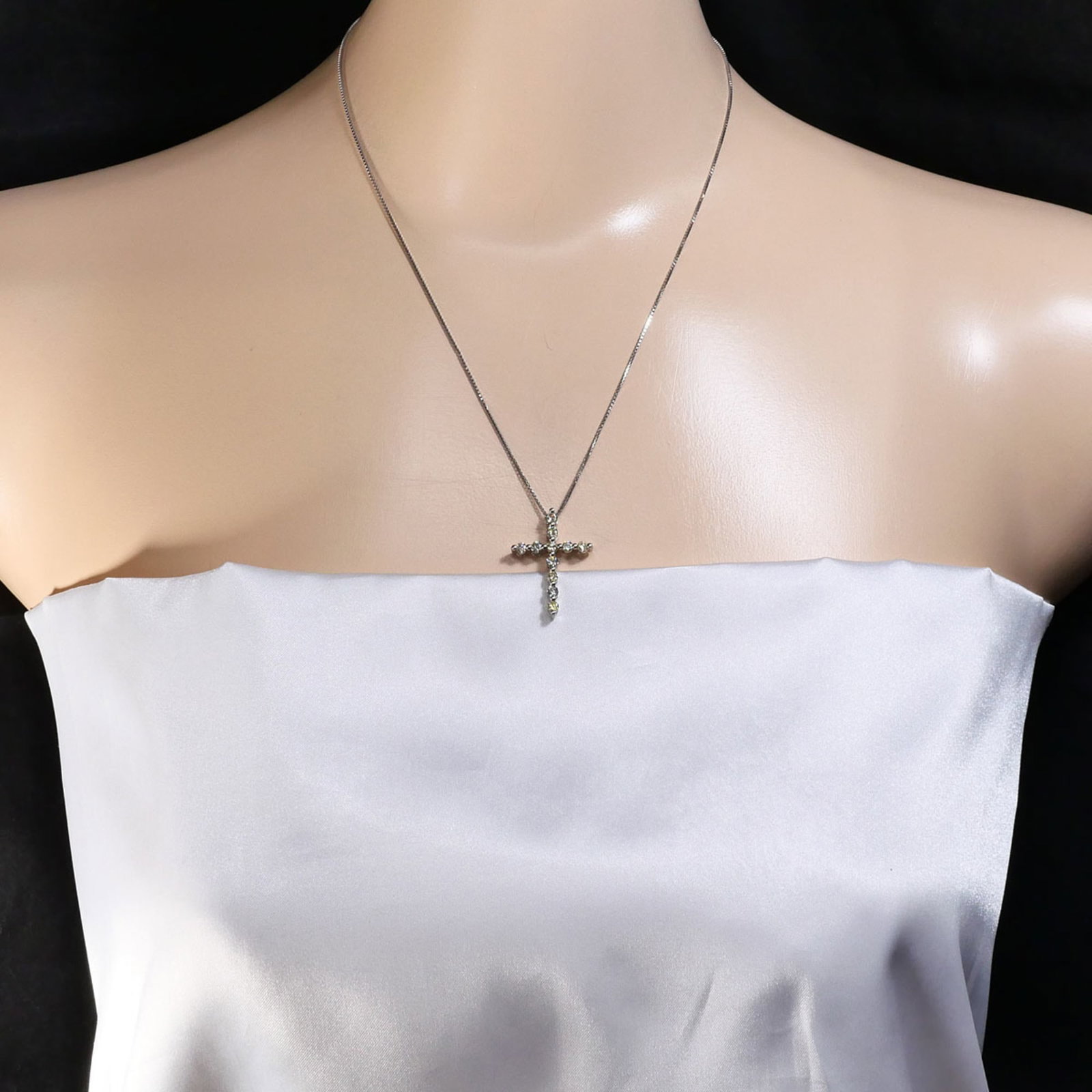 White Gold (18K) - 6
