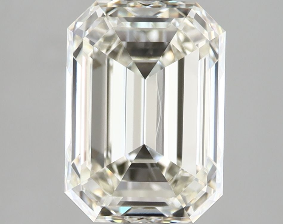 IGI Emerald 3.01ct I VVS2 - Loose Natural Diamond: IGI Emerald 3.01ct I VVS2 - Loose Natural Diamond 3.01ct IGI Emerald 3.01ct I VVS2 - Loose Natural DiamondNotable features of this IGI certified diamond include its exceptional clarity, as indicated