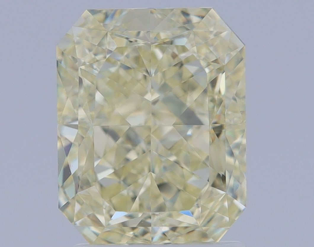 GIA Radiant 2.25ct Fancy Light Yellow VVS1 - Loose Natural Diamond: GIA Radiant 2.25ct Fancy Light Yellow VVS1 - Loose Natural Diamond GIA certification ensures the diamond's authenticity and quality. This 2.25ct Fancy Light Yellow VVS1 diamond boasts exceptional