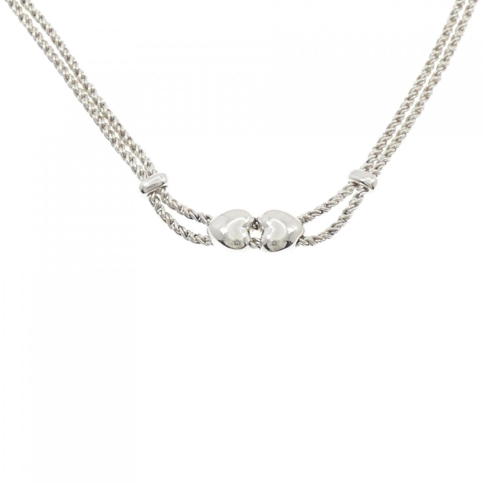 TIFFANY Silver 925: TIFFANY Silver 925 Silver 925 necklace from Tiffany, featuring a sleek design with a 42 cm circumference. The item bears minor signs of wear, with small scratches or light marks, but remains in very