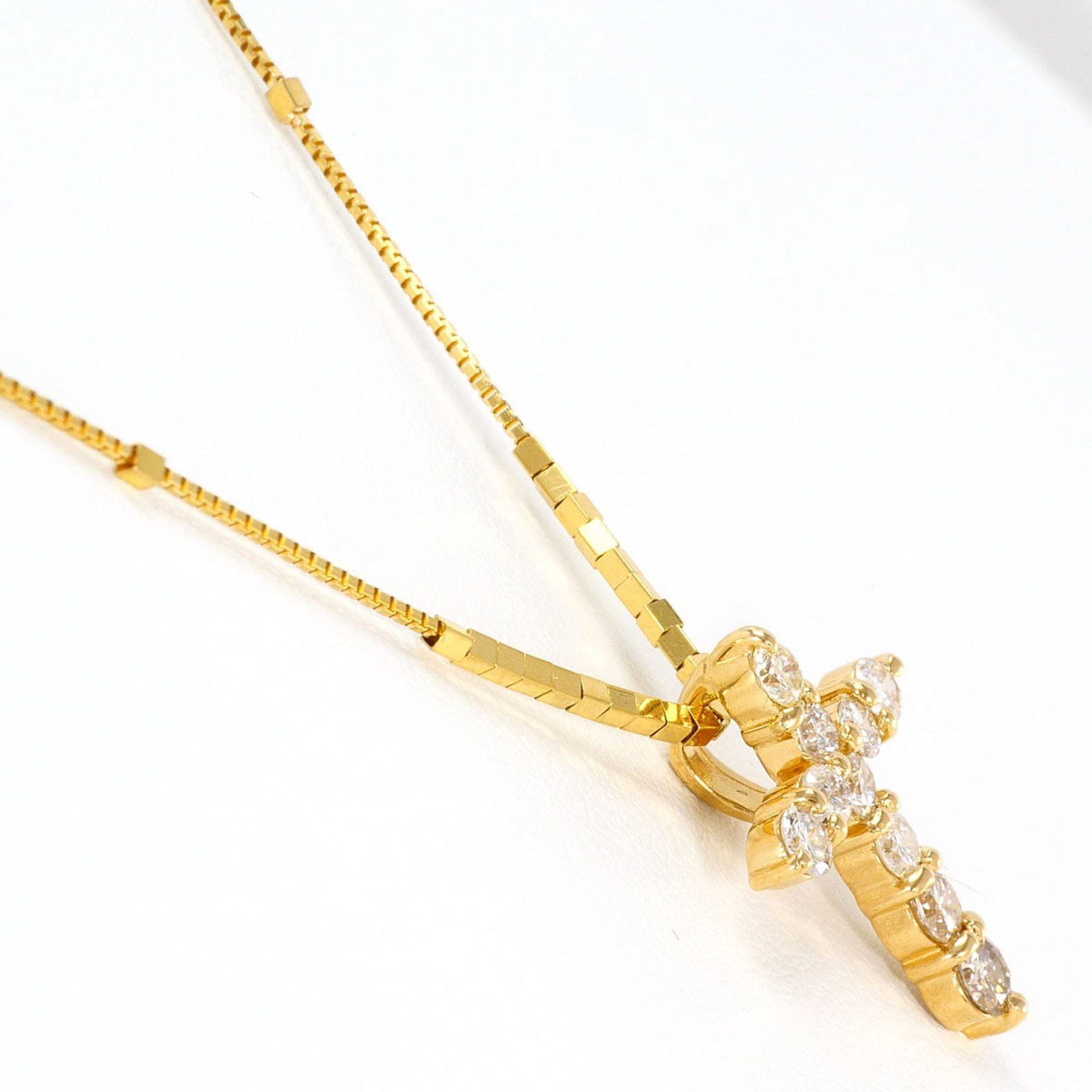 Yellow Gold (18K) - 2