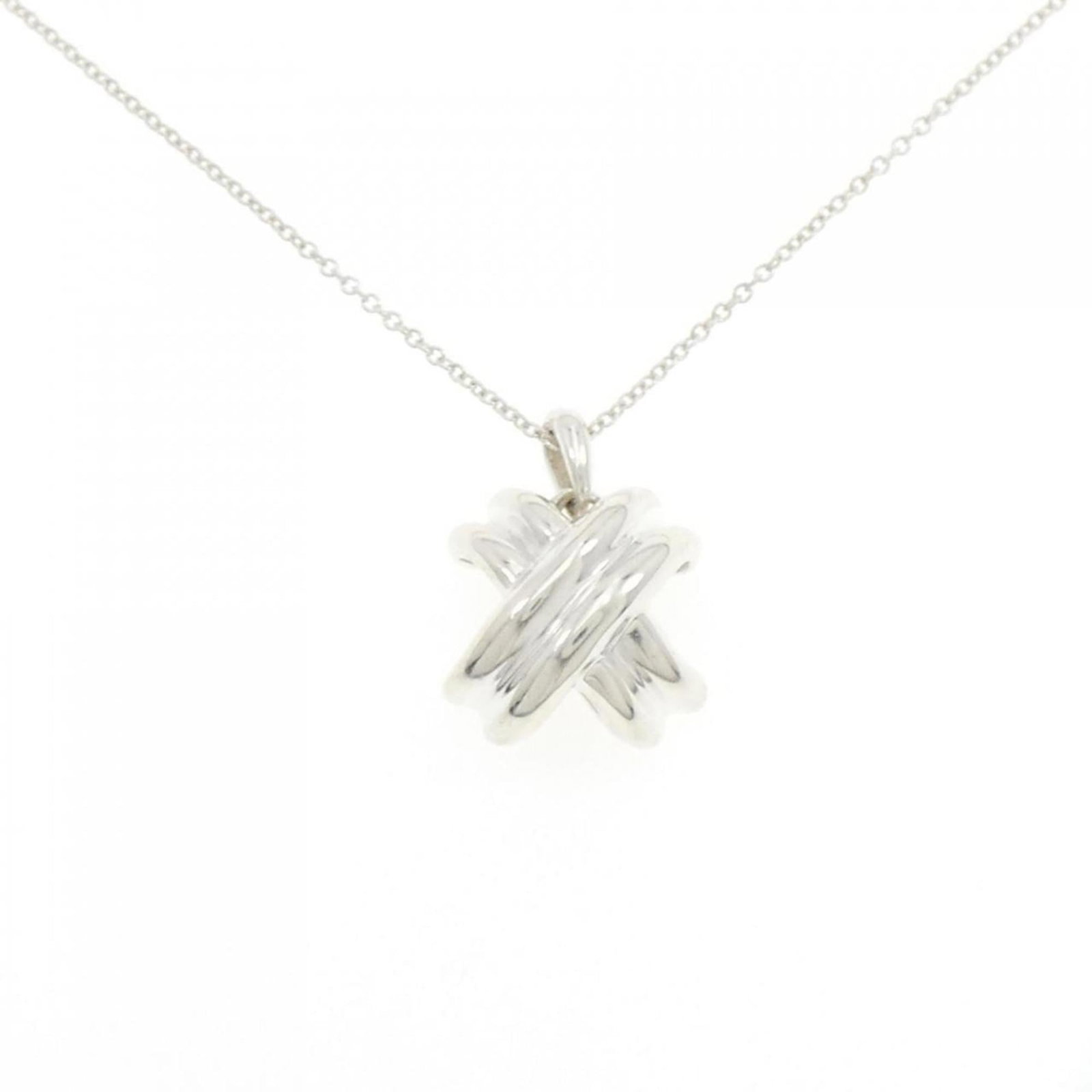 TIFFANY Necklace: TIFFANY Necklace Silver Tiffany Necklace, 41cm chain length, 17.8mm x 14.1mm pendant, made from 925 silver, gently used with minor signs of wear, small scratches or light marks present. Item