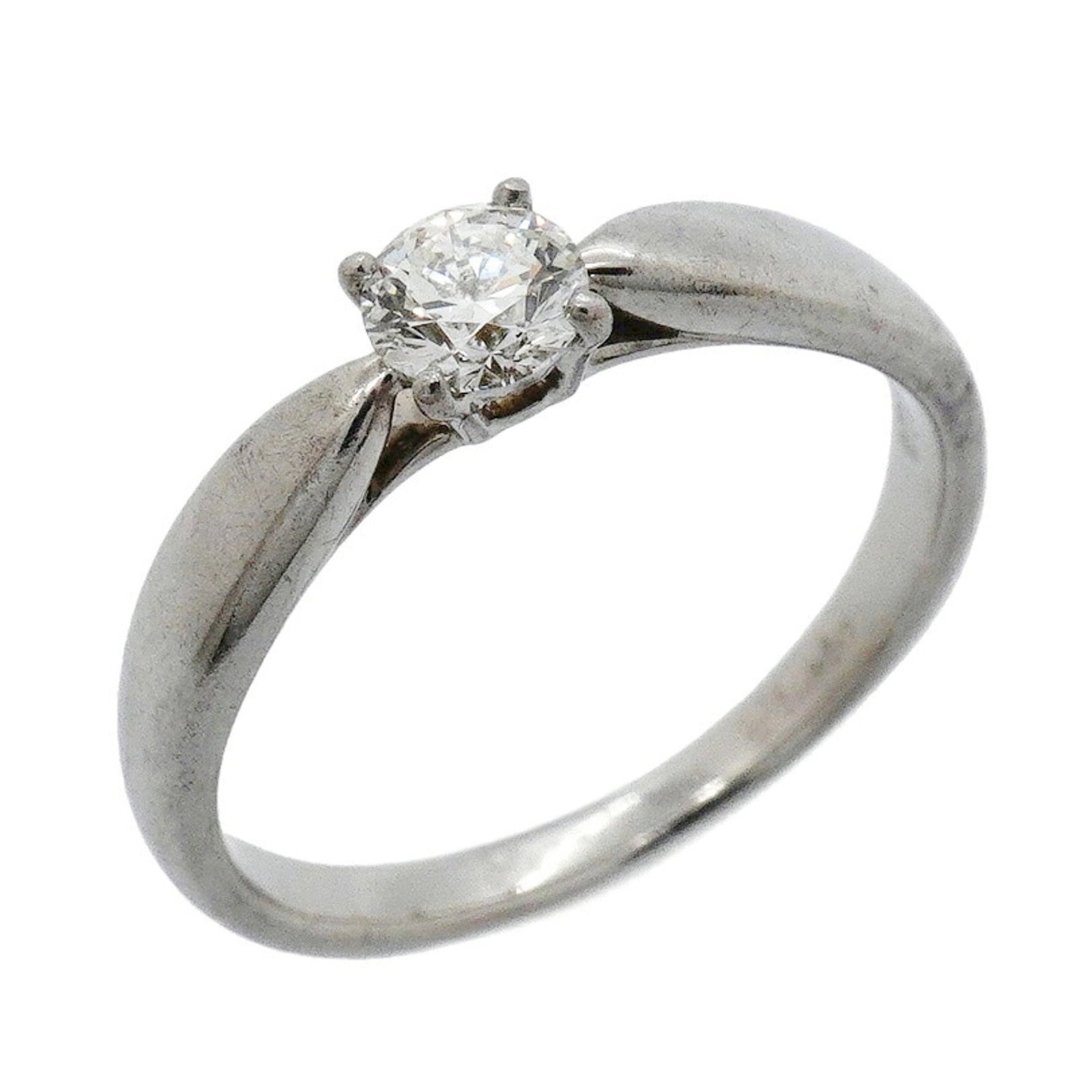 TIFFANY Band Ring Platinum 950: TIFFANY Band Ring Platinum 950 Platinum 950 Tiffany band ring features a diamond stone and is made from high-quality platinum. The ring is in good condition with visible wear, including scratches and 