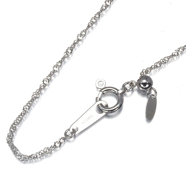 Screw Chain Necklace 49Cm 18K 750 White Gold: Screw Chain Necklace 49Cm 18K 750 White Gold 18k White Gold Screw Chain Necklace, 49cm in length, features a sleek and modern design. Adjustable to a short length with an extender, this necklace