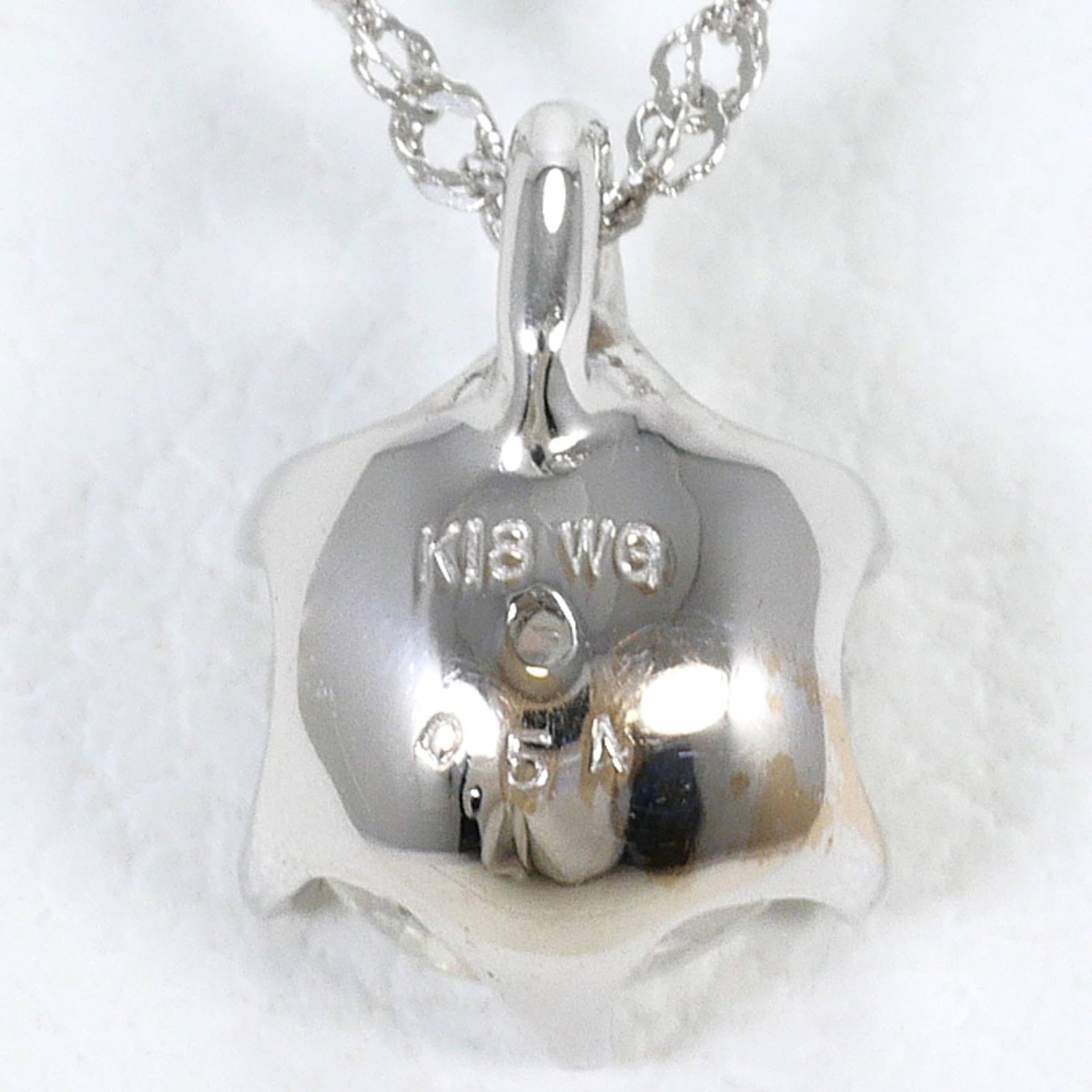 White Gold (18K) - 3