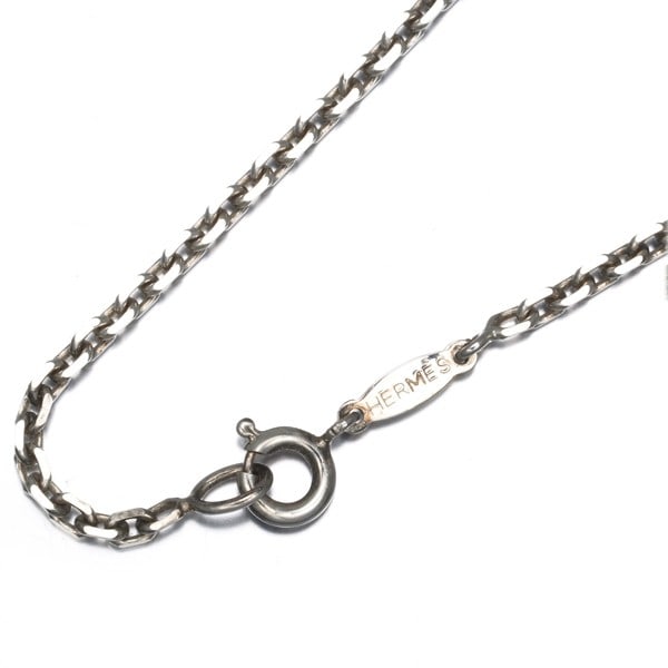 Hermes Chain Necklace 49Cm 925 Sterling Silver: Hermes Chain Necklace 49Cm 925 Sterling Silver Sterling silver chain necklace with a 49cm length, 2.3mm width, and 4.1mm clasp width, crafted from 925 metal, making it a durable and long-lasting acces