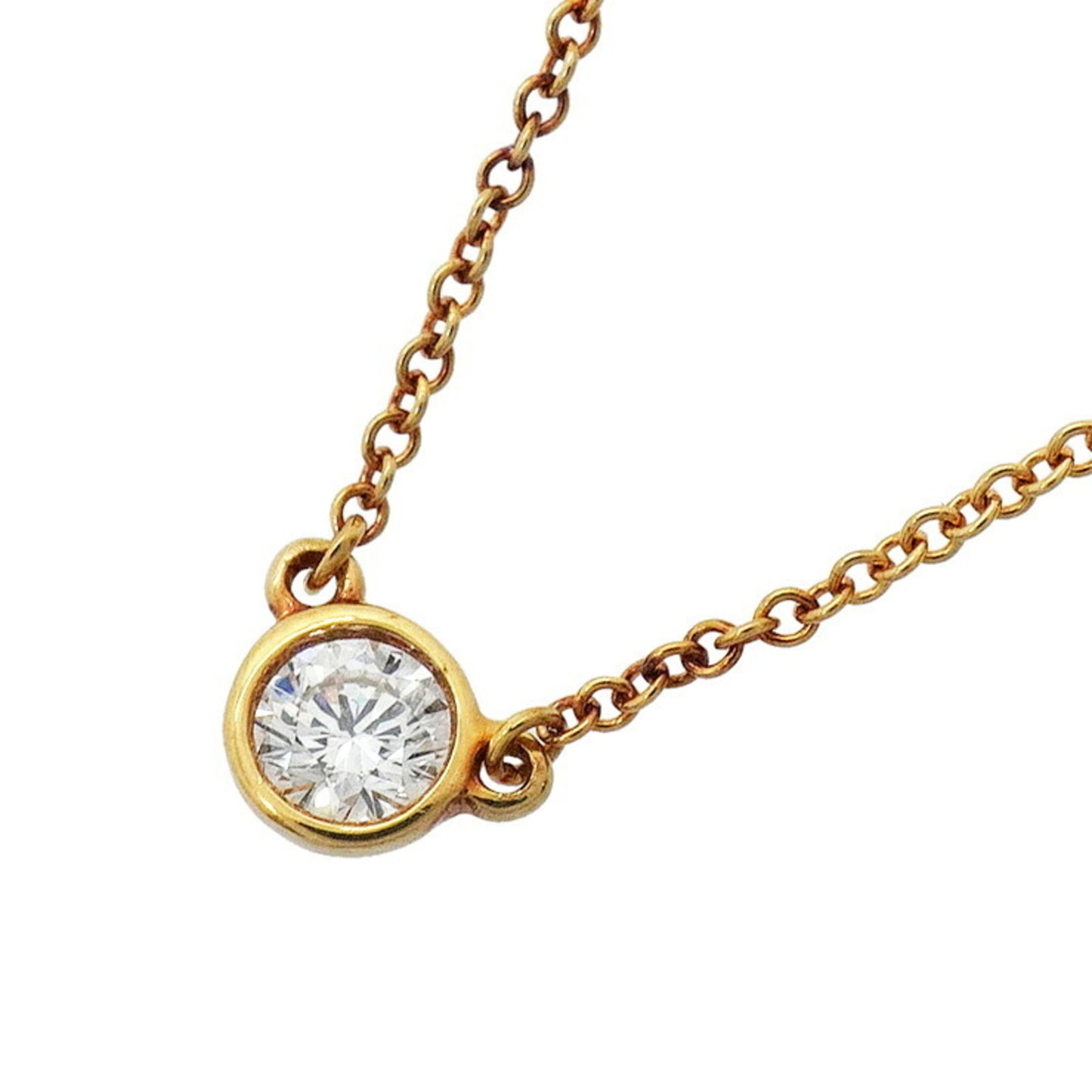 TIFFANY Yellow Gold (18K): TIFFANY Yellow Gold (18K) Yellow gold (18K) Tiffany necklace with a diamond pendant, featuring a 42 cm circumference and 4.5mm x 4.7mm pendant size, now available for purchase. This necklace has