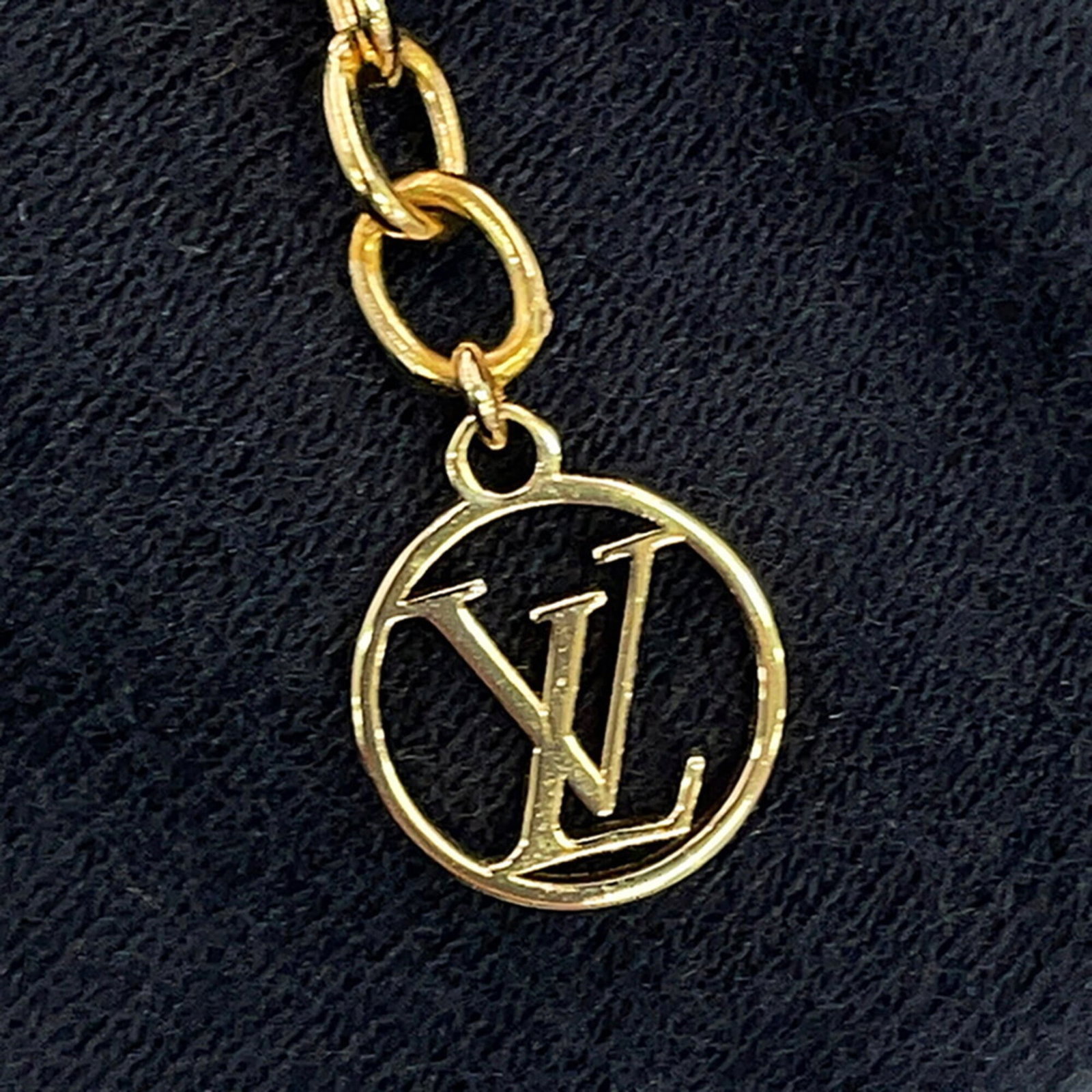 LOUIS VUITTON Gold - 6