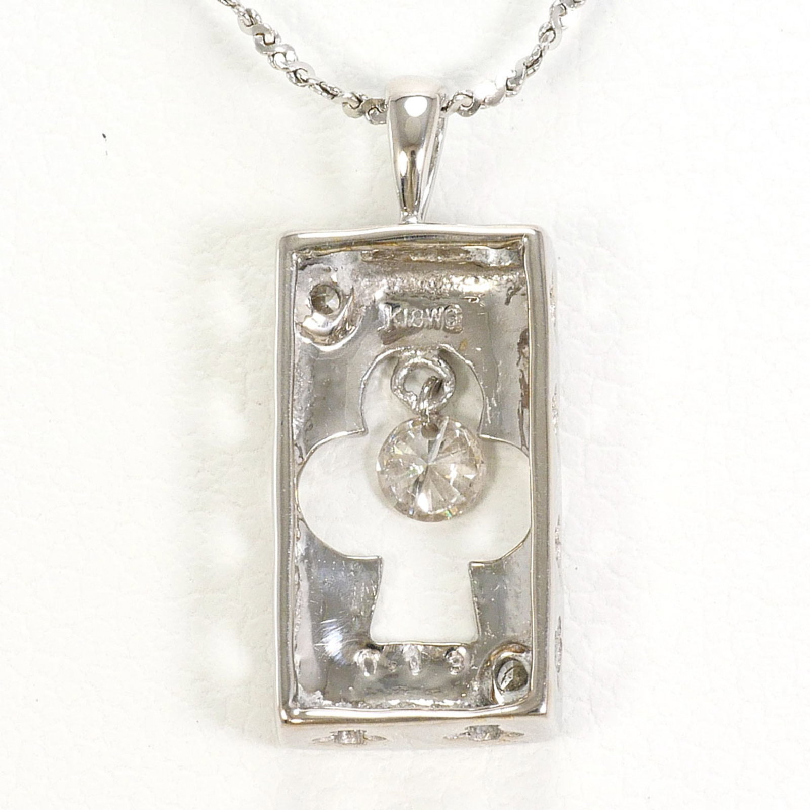 White Gold (18K) - 3