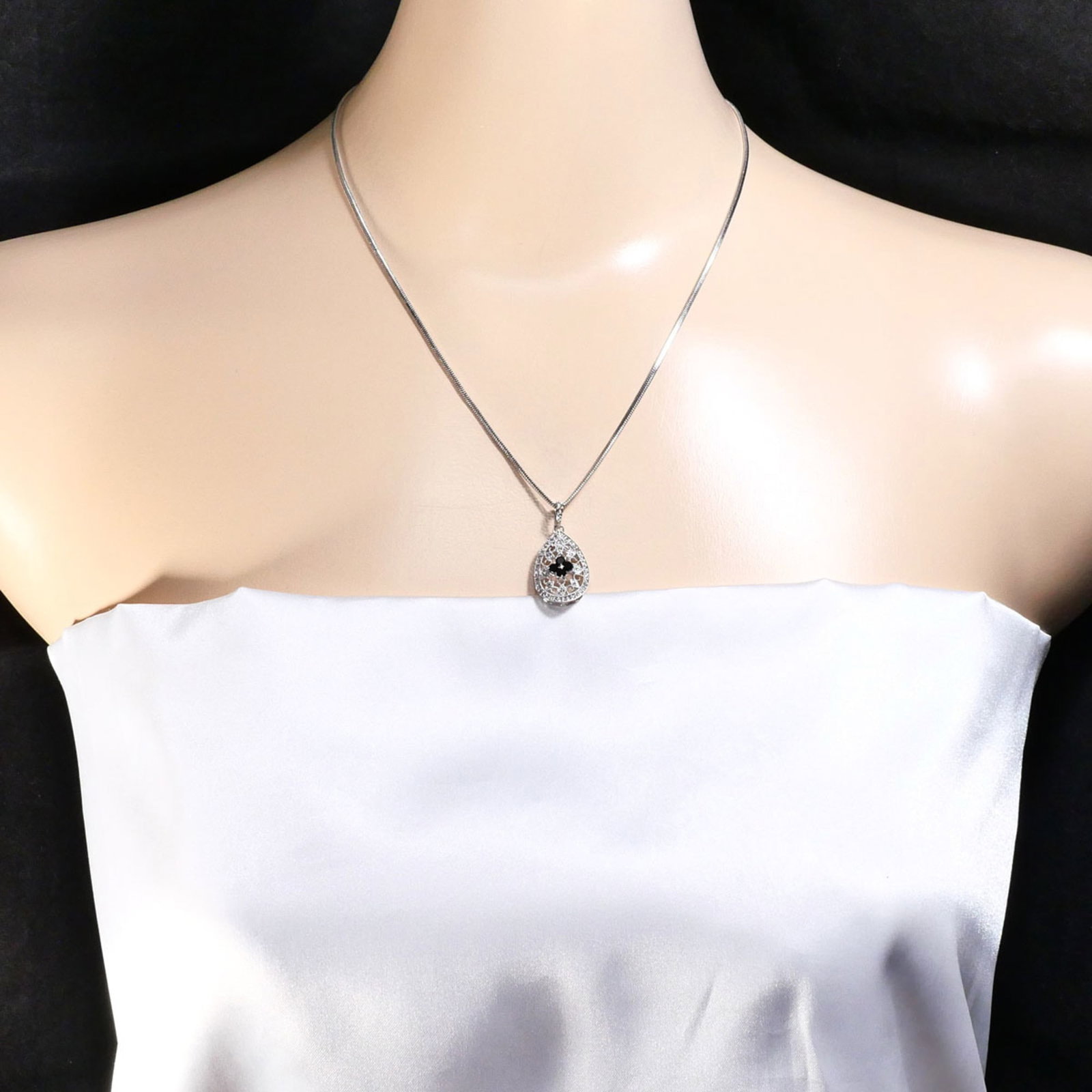 White Gold (18K) - 6