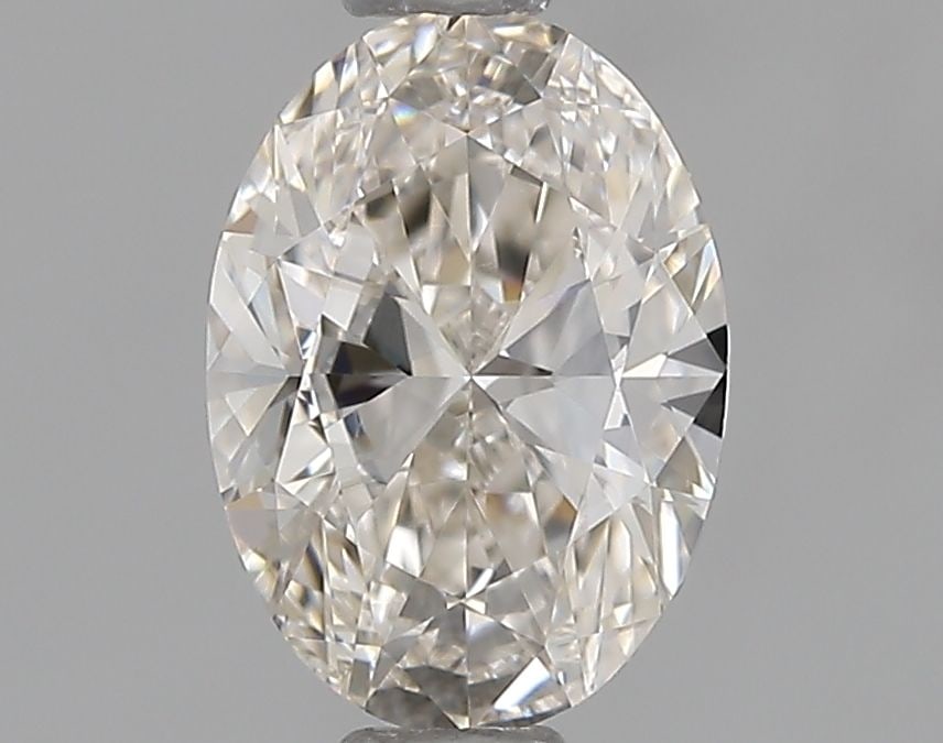 GIA Oval 0.7ct J VVS1 - Loose Natural Diamond: GIA Oval 0.7ct J VVS1 - Loose Natural Diamond GIA Oval 0.7ct J VVS1 - Loose Natural DiamondThe GIA-certified oval diamond boasts exceptional clarity with a VVS1 grade and vibrant color, rated J. Its E