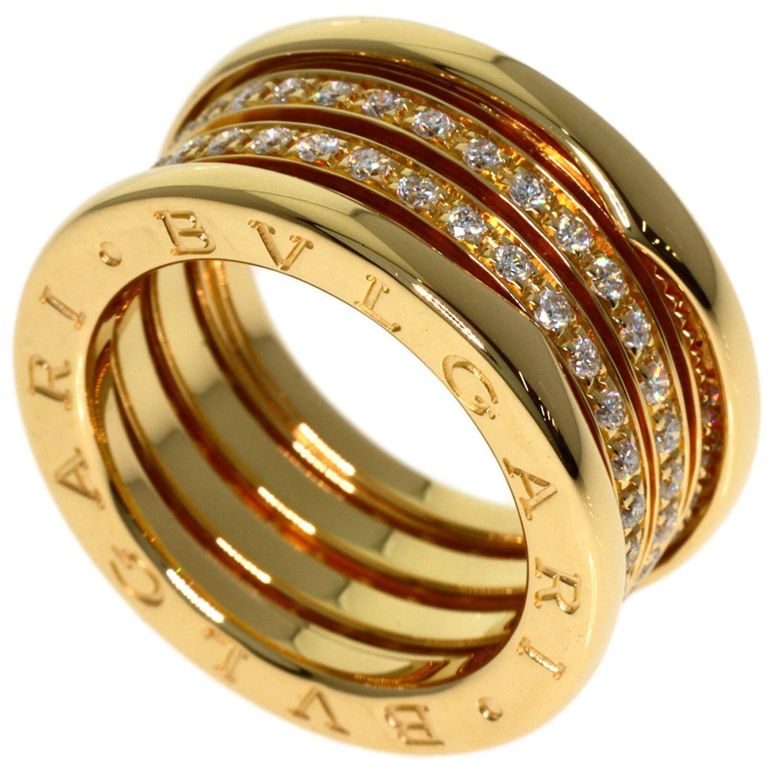 BVLGARI Band Ring Yellow Gold (18K): BVLGARI Band Ring Yellow Gold (18K) Bvlgari's iconic Band Ring in 18K yellow gold is a timeless piece of elegance, featuring a sleek and sophisticated design that exudes luxury. This gently used band 