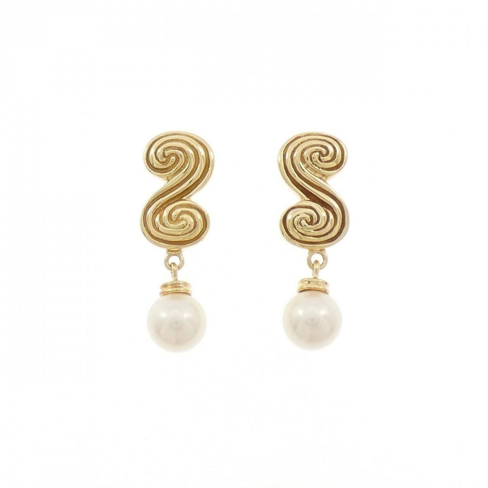 TIFFANY Stud Earrings Yellow Gold (18K): TIFFANY Stud Earrings Yellow Gold (18K) Yellow gold (18K) stud earrings from Tiffany, bearing a signature. These gently used earrings feature a subtle yellow gold finish and a small, delicate design.
