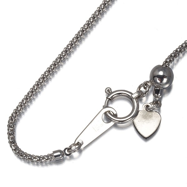 Bombata Chain Necklace 45Cm 18K 750 White Gold: Bombata Chain Necklace 45Cm 18K 750 White Gold 18k white gold chain necklace with a length of 45cm, adjustable to a short length with an extender, features a delicate 1.3mm wide chain with a 3.4mm