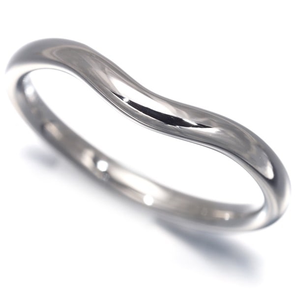 Tiffany&Co. Ring Curved Band Us5-5.25 950 Platinum: Tiffany&Co. Ring Curved Band Us5-5.25 950 Platinum Tiffany & Co.'s 950 platinum ring features a curved band design, showcasing the luxury of platinum metal. This elegant ring boasts a 2.2mm width and