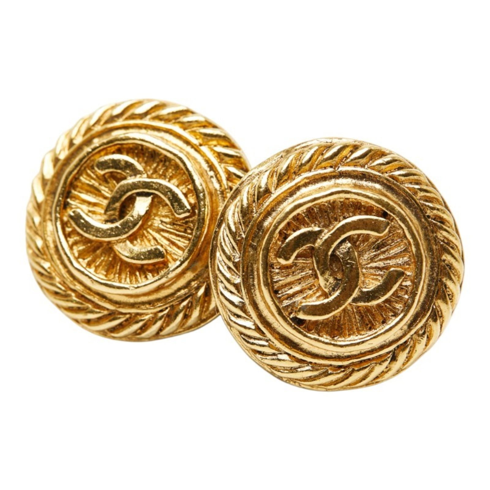 CHANEL Clip Earrings Gold Plating: CHANEL Clip Earrings Gold Plating Gold plated CHANEL clip earrings in excellent condition, featuring a sleek and sophisticated design. With visible wear and minor scratches, these earrings showcase a 