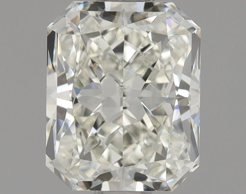 GIA Radiant 0.76ct I VVS1 - Loose Natural Diamond: GIA Radiant 0.76ct I VVS1 - Loose Natural Diamond GIA-certified, this 0.76ct I color, VVS1 clarity diamond boasts exceptional polish and symmetry. With its natural origin and precise measurements, thi