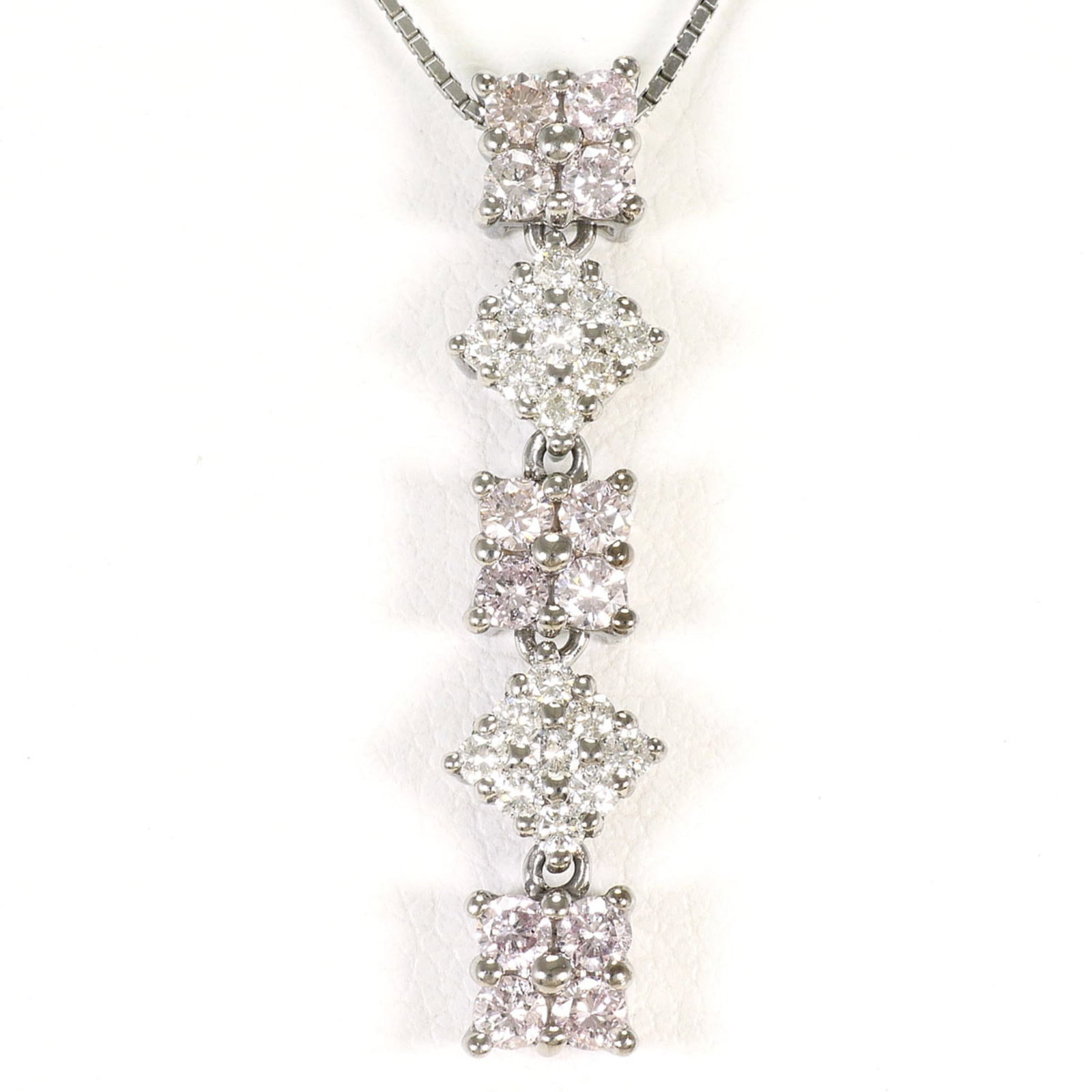 White Gold (18K)