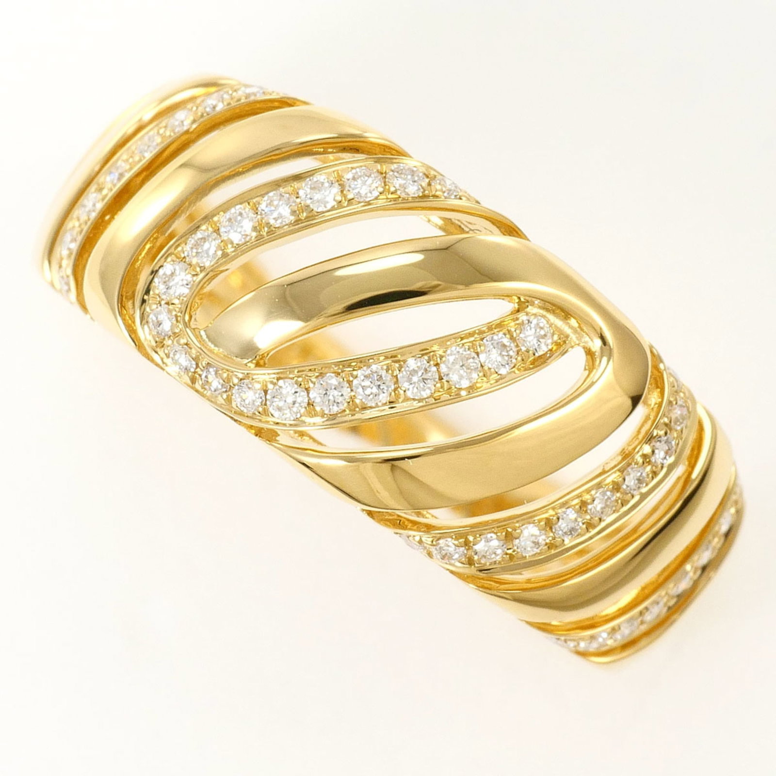 Band Ring Yellow Gold (18K): Band Ring Yellow Gold (18K) Yellow gold band ring with a 0.19ct diamond, crafted from 18K gold for a luxurious feel. This ring is in like new condition, with only the faintest traces of wear, and
