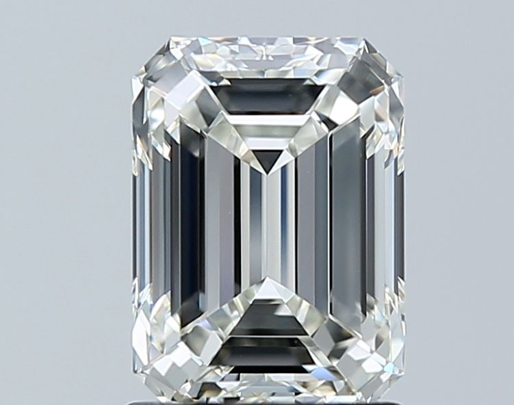 GIA Emerald 1.7ct H VVS1 - Loose Natural Diamond: GIA Emerald 1.7ct H VVS1 - Loose Natural Diamond GIA Emerald 1.7ct H VVS1 - Loose Natural Diamond. This exceptional 1.7-carat emerald-cut diamond boasts an H color, VVS1 clarity, and EX polish and