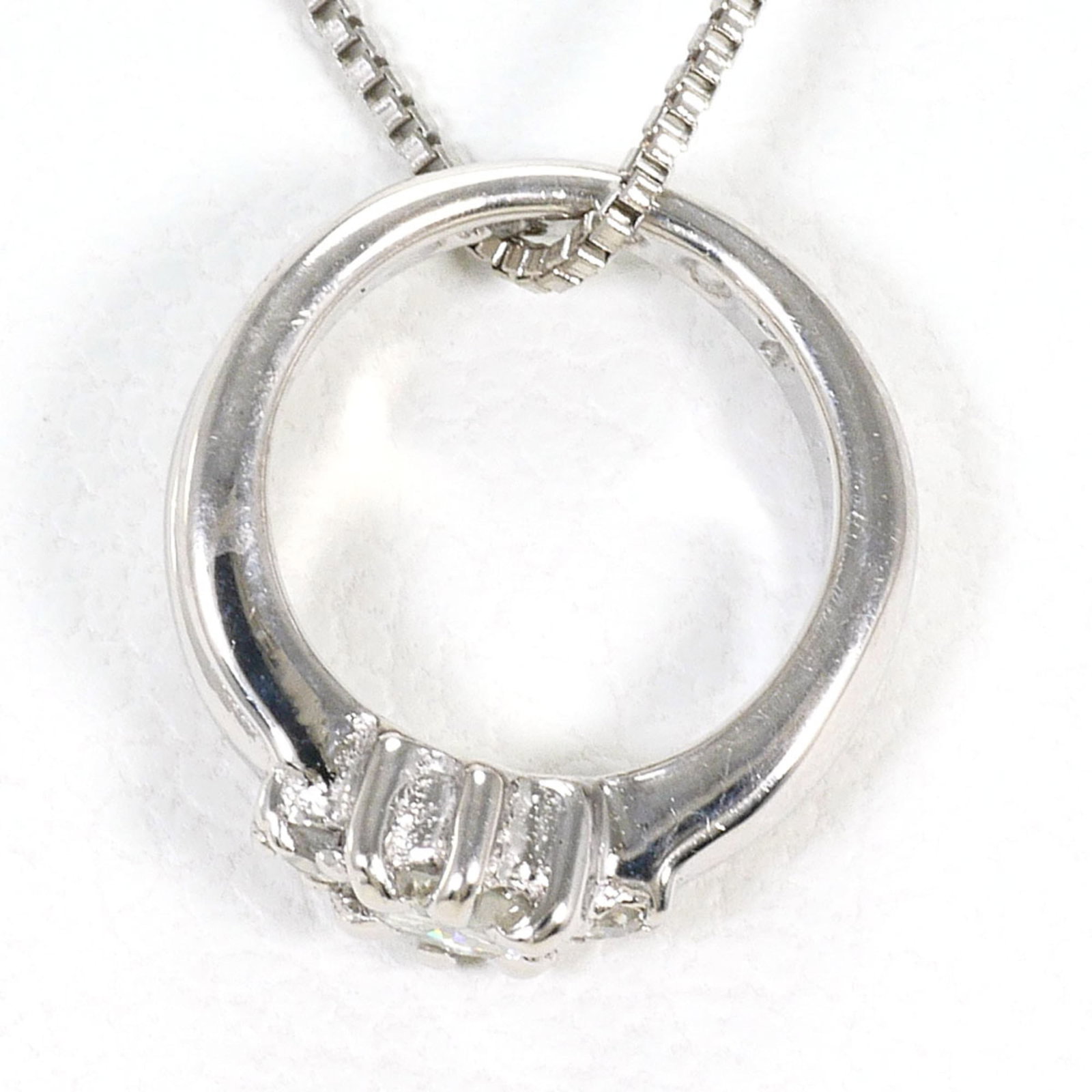 White Gold (18K)