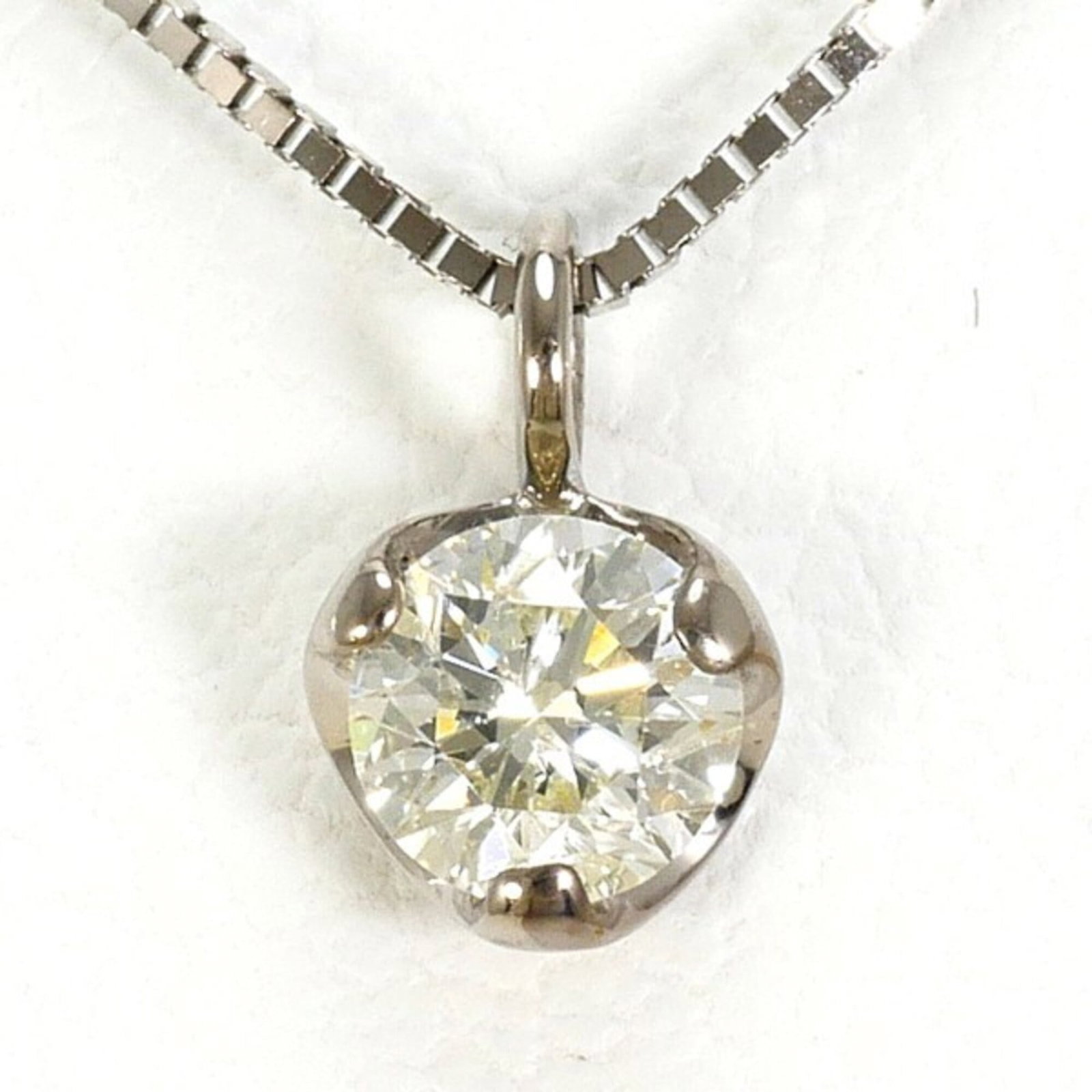 White Gold (18K)