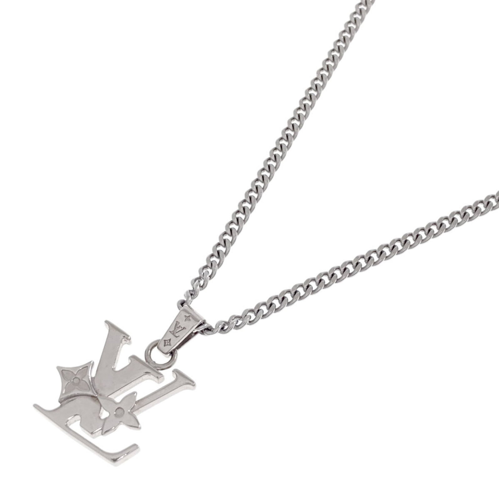 LOUIS VUITTON Stainless Steel: LOUIS VUITTON Stainless Steel Stainless steel necklace from Louis Vuitton, featuring a silver pendant with a 24.8mm x 16.8mm design. The necklace has a 45 cm - 55 cm adjustable neck circumference and 