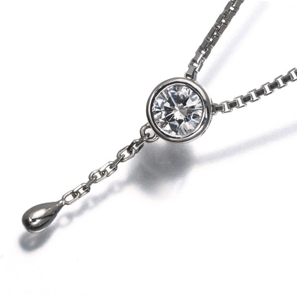 Tamura Shunichi Necklace Diamond 0.328Ct Solitaire 900 850 Platinum: Tamura Shunichi Necklace Diamond 0.328Ct Solitaire 900 850 Platinum Tamura Shunichi's 900/850 Platinum Diamond Solitaire Necklace showcases a stunning 0.328ct diamond pendant, expertly crafted in plat