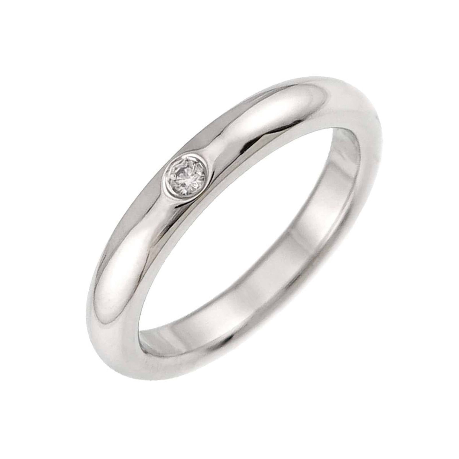 TIFFANY Band Ring Platinum 950: TIFFANY Band Ring Platinum 950 Platinum 950 band ring from Tiffany, featuring a sleek and modern design. This like new used ring boasts excellent condition with only the faintest traces of wear, makin