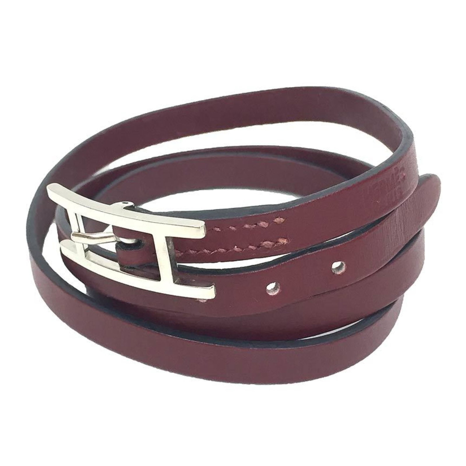 HERMES Charm Bracelet Leather: HERMES Charm Bracelet Leather The Hapi charm bracelet from Hermes features a sleek leather design in a classic Rouge color. With a total length of 68.5cm, this casual charm bracelet is a stylish