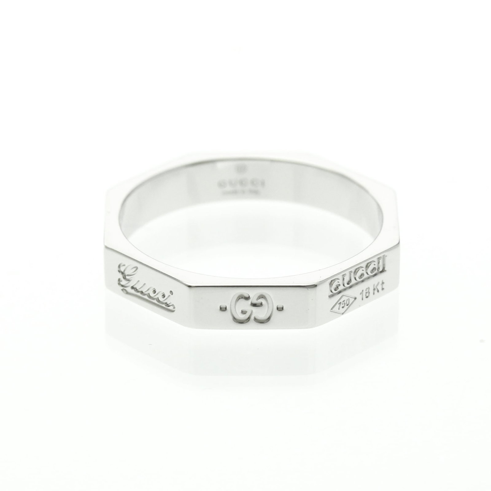 GUCCI Band Ring White Gold (18K): GUCCI Band Ring White Gold (18K) White gold (18K) band ring from Gucci, featuring an octagonal design. This fashion ring is made from 18K white gold, with a width of 3.5mm and a weight of 4g. Gently u