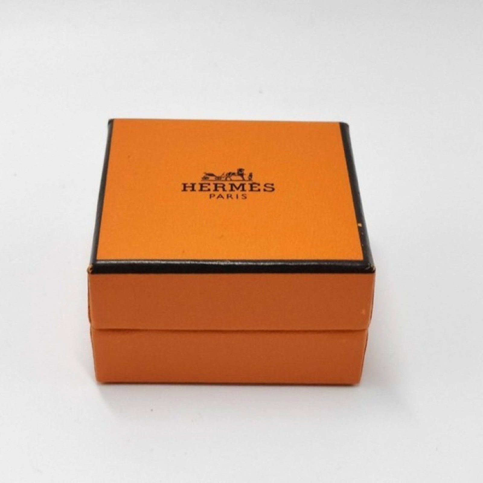 HERMES Stud Earrings Metal - 10