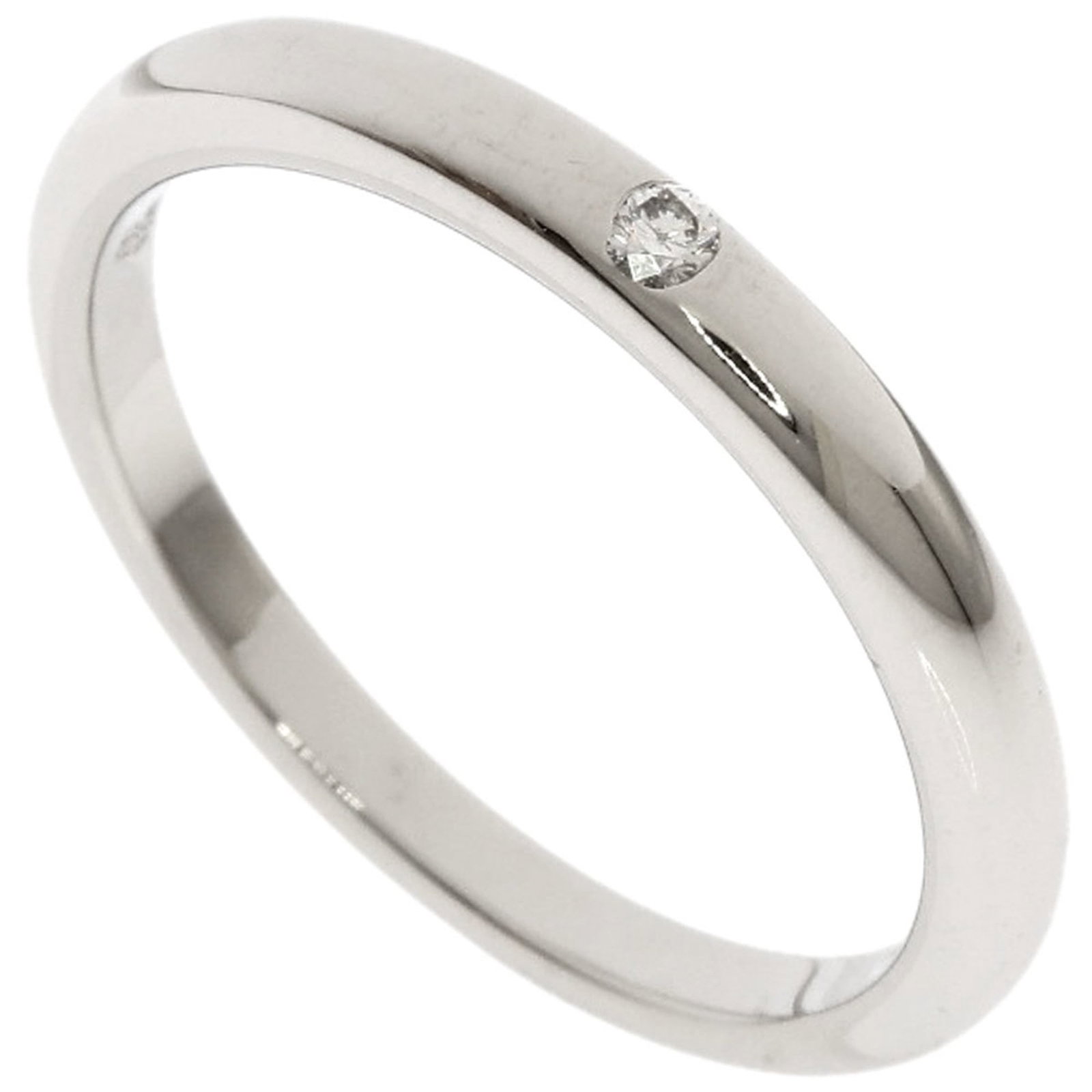 BVLGARI Band Ring Platinum 950: BVLGARI Band Ring Platinum 950 BVLGARI Band Ring Platinum 950 - A sleek and sophisticated design, this platinum band ring features the iconic Bvlgari brand. Gently used with minor signs of wear, the