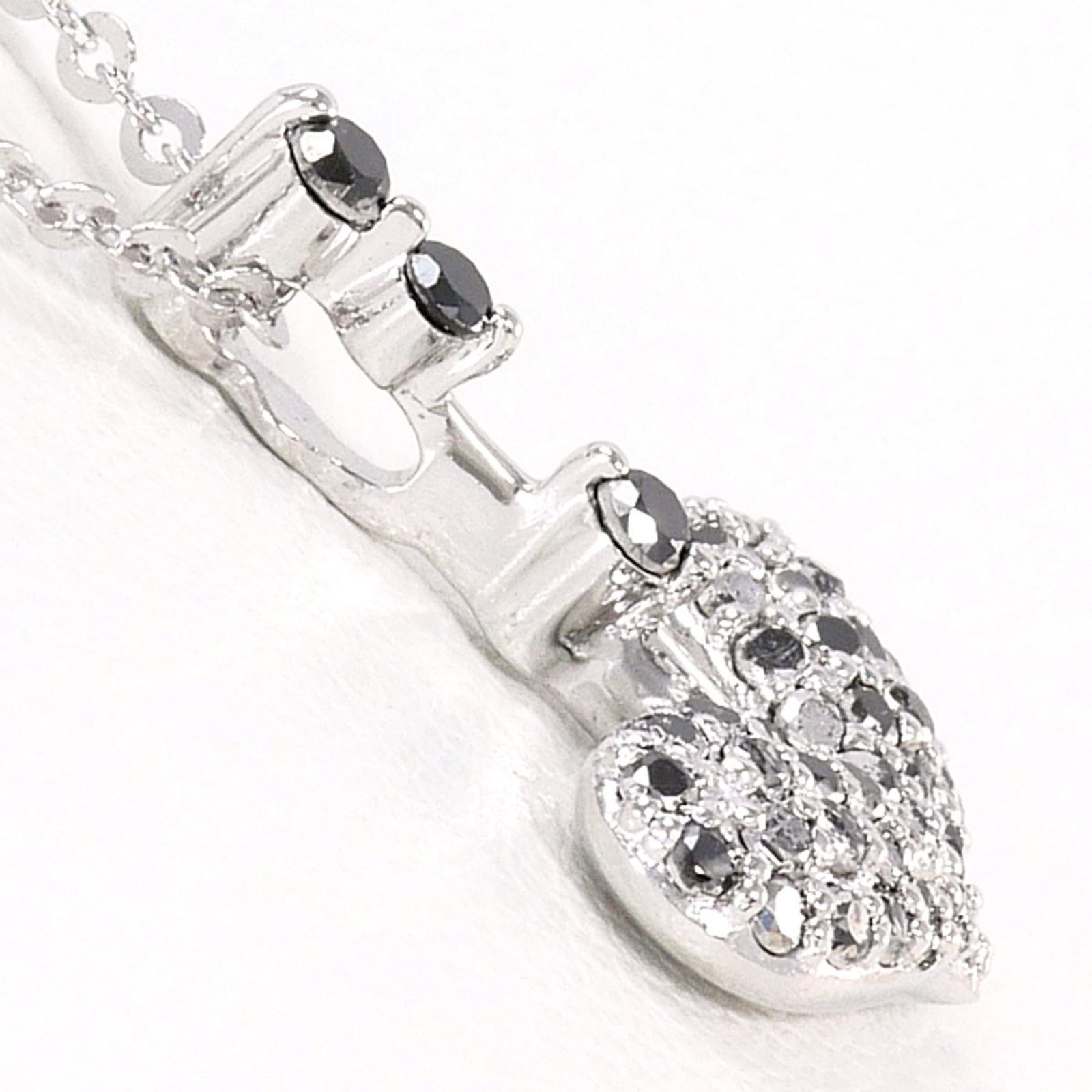 White Gold (18K) - 2