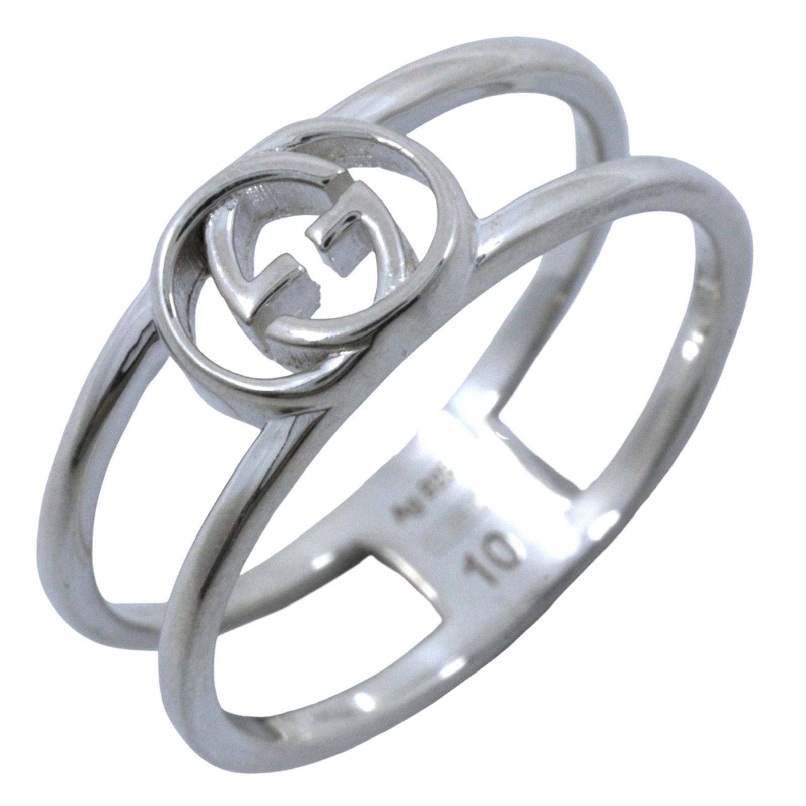 GUCCI Band Ring Silver 925: GUCCI Band Ring Silver 925 Silver 925 band ring from Gucci, featuring a sleek 6mm width and 16mm inner diameter, available in a classic silver finish. This pre-owned item showcases visible wear, inclu