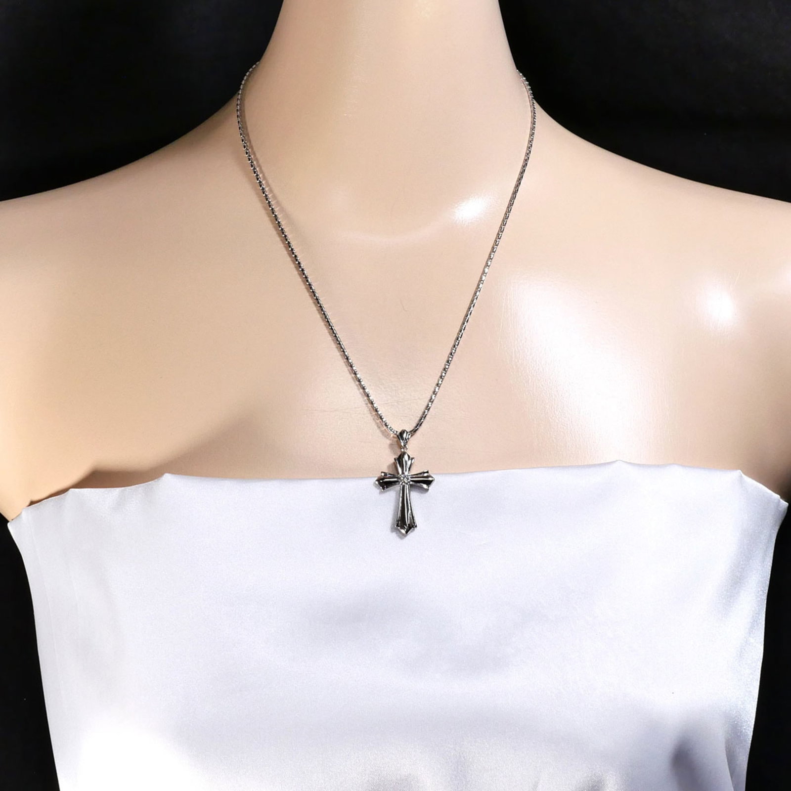 White Gold (18K) - 6