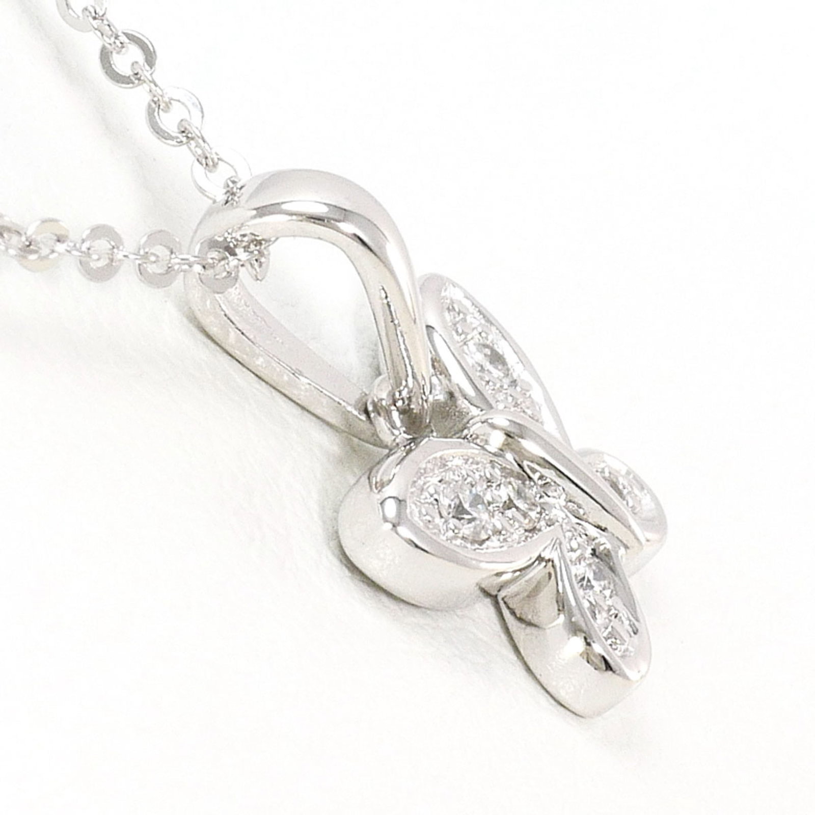 White Gold (18K) - 2