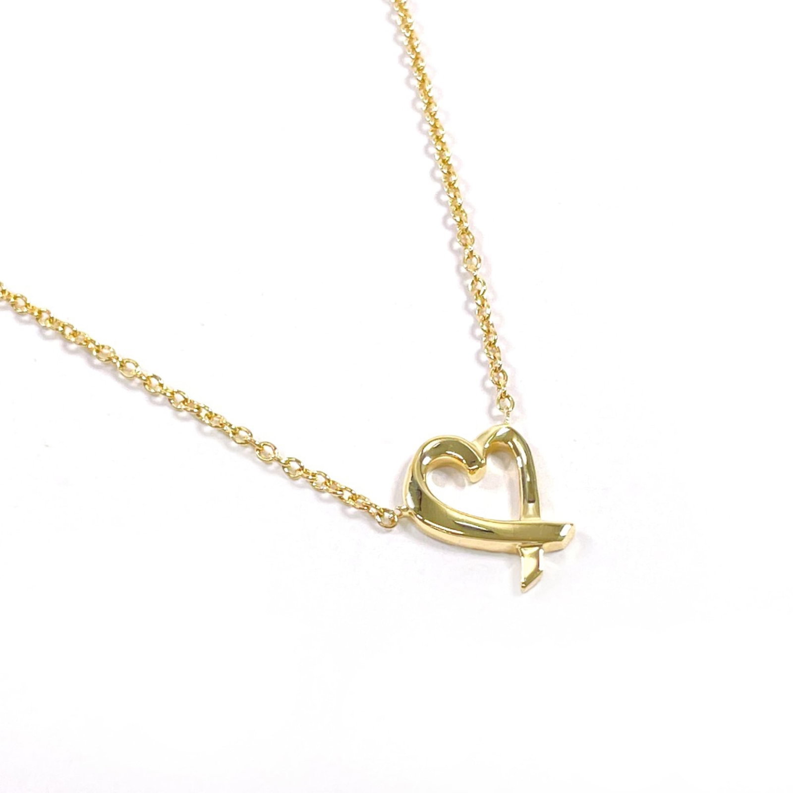 TIFFANY Yellow Gold (18K): TIFFANY Yellow Gold (18K) Yellow gold (18K) necklace from Tiffany, featuring a 10mm x 8mm pendant, measures 46.5 cm in circumference, and is made from high-quality 18K yellow gold. The necklace is in 