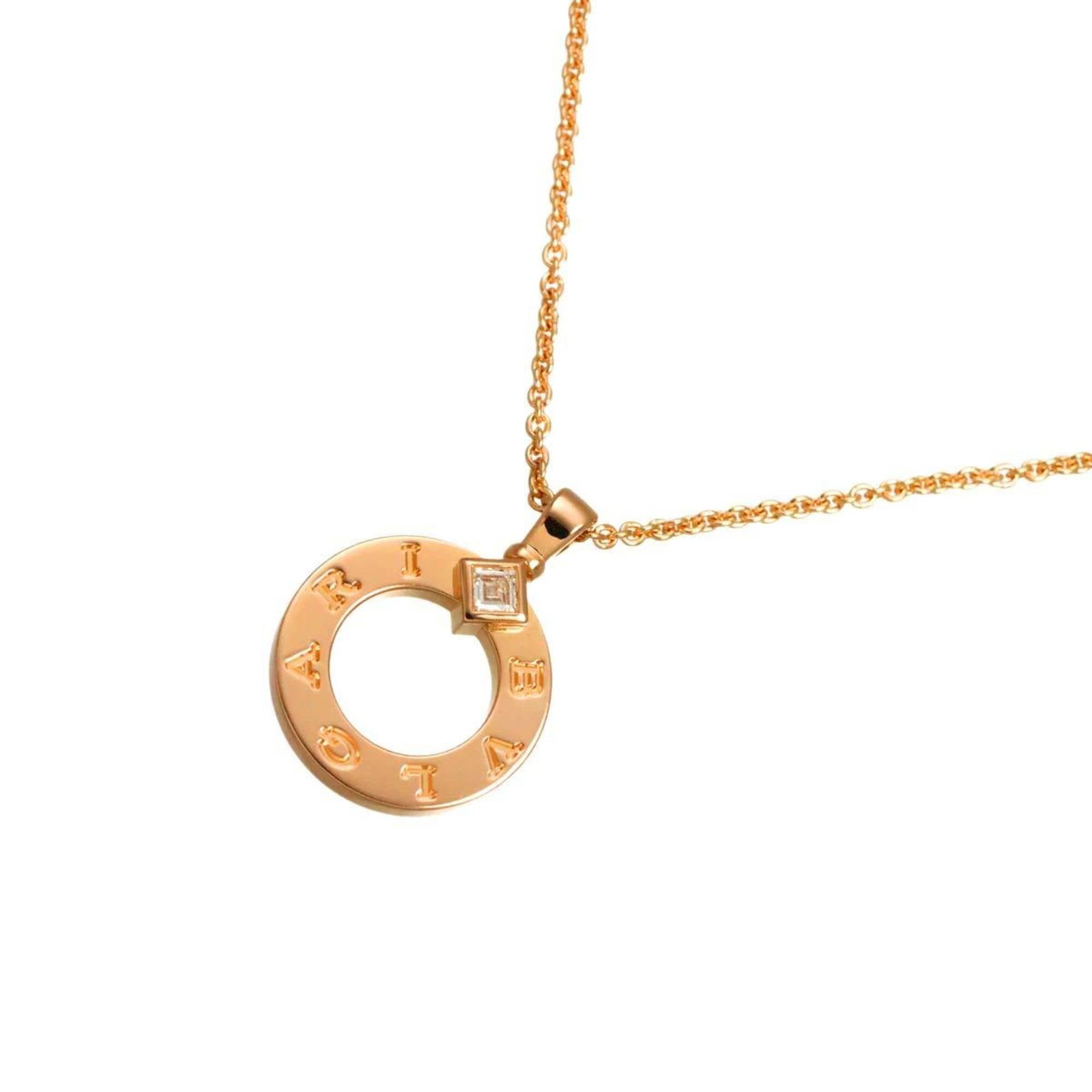 BVLGARI Pink Gold (18K): BVLGARI Pink Gold (18K) Pink gold (18K) BVLGARI necklace with a 45 cm / 17.71'' adjustable neck circumference, featuring a 21mm x 15mm pendant. In like new condition, with only the faintest traces of 