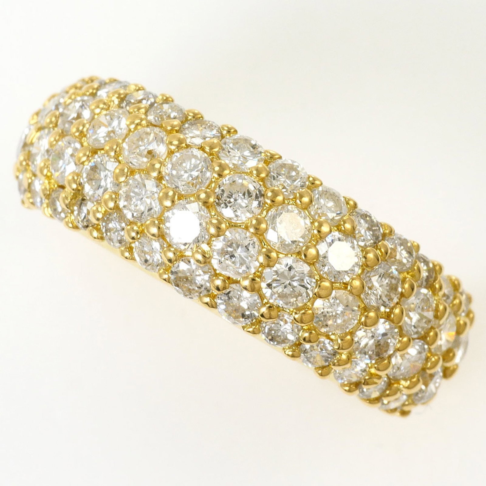 Band Ring Yellow Gold (18K): Band Ring Yellow Gold (18K) Yellow gold band ring with a 7mm diamond stone, crafted from 18K yellow gold, weighing 6.7g. This like new used ring features no visible wear and is in excellent