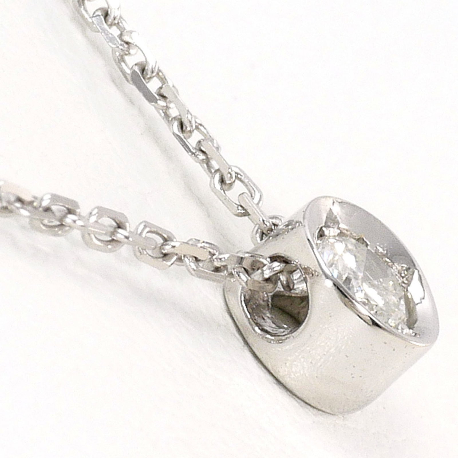 White Gold (18K) - 2