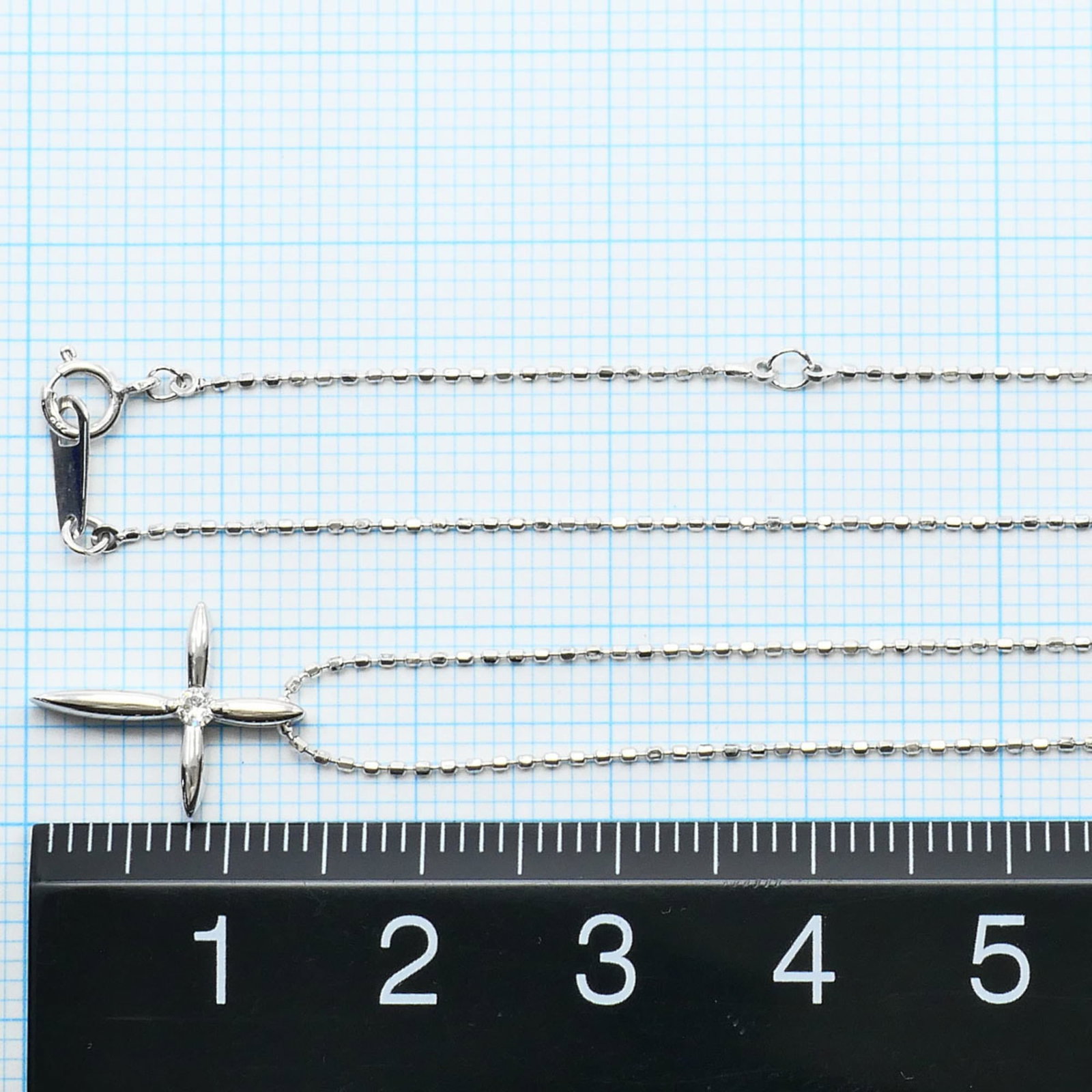 White Gold (18K) - 4
