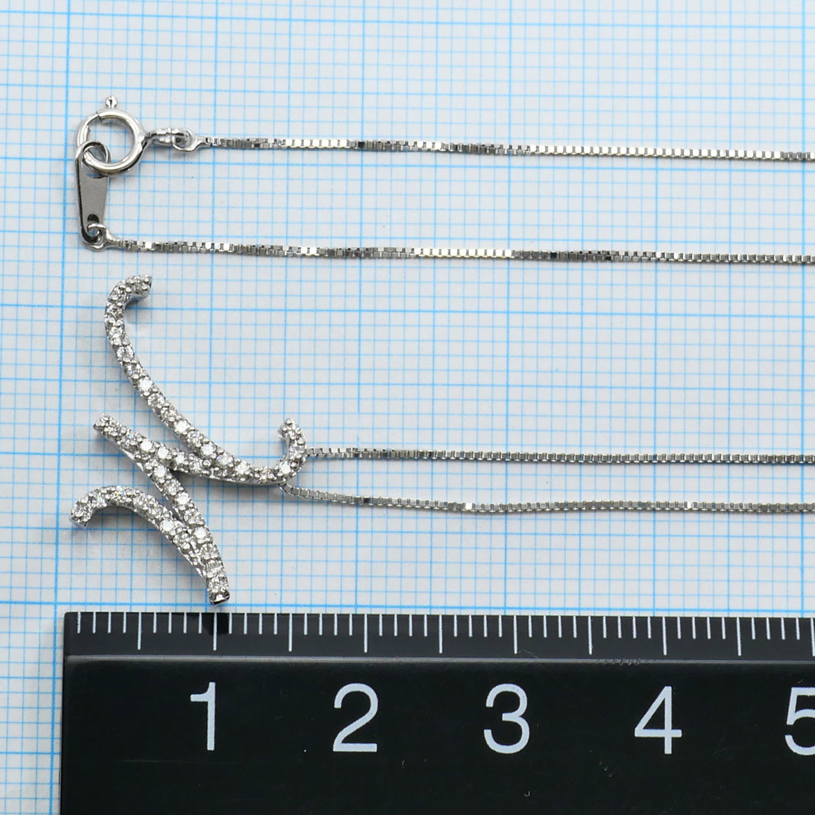 White Gold (18K) - 5
