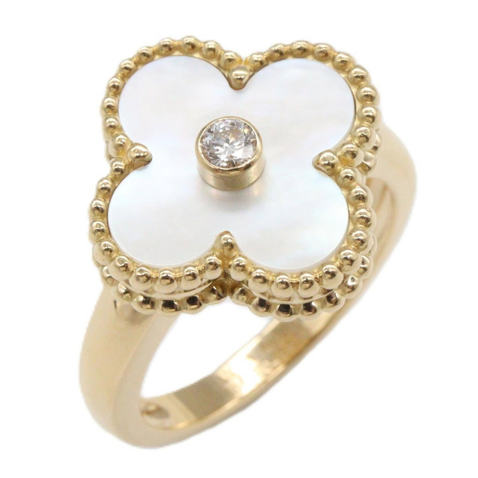 VAN CLEEF & ARPELS Band Ring Yellow Gold (18K): VAN CLEEF & ARPELS Band Ring Yellow Gold (18K) Yellow gold (18K) band ring from Van Cleef & Arpels, featuring a sleek and sophisticated design. This 18K yellow gold band is made from high-quality