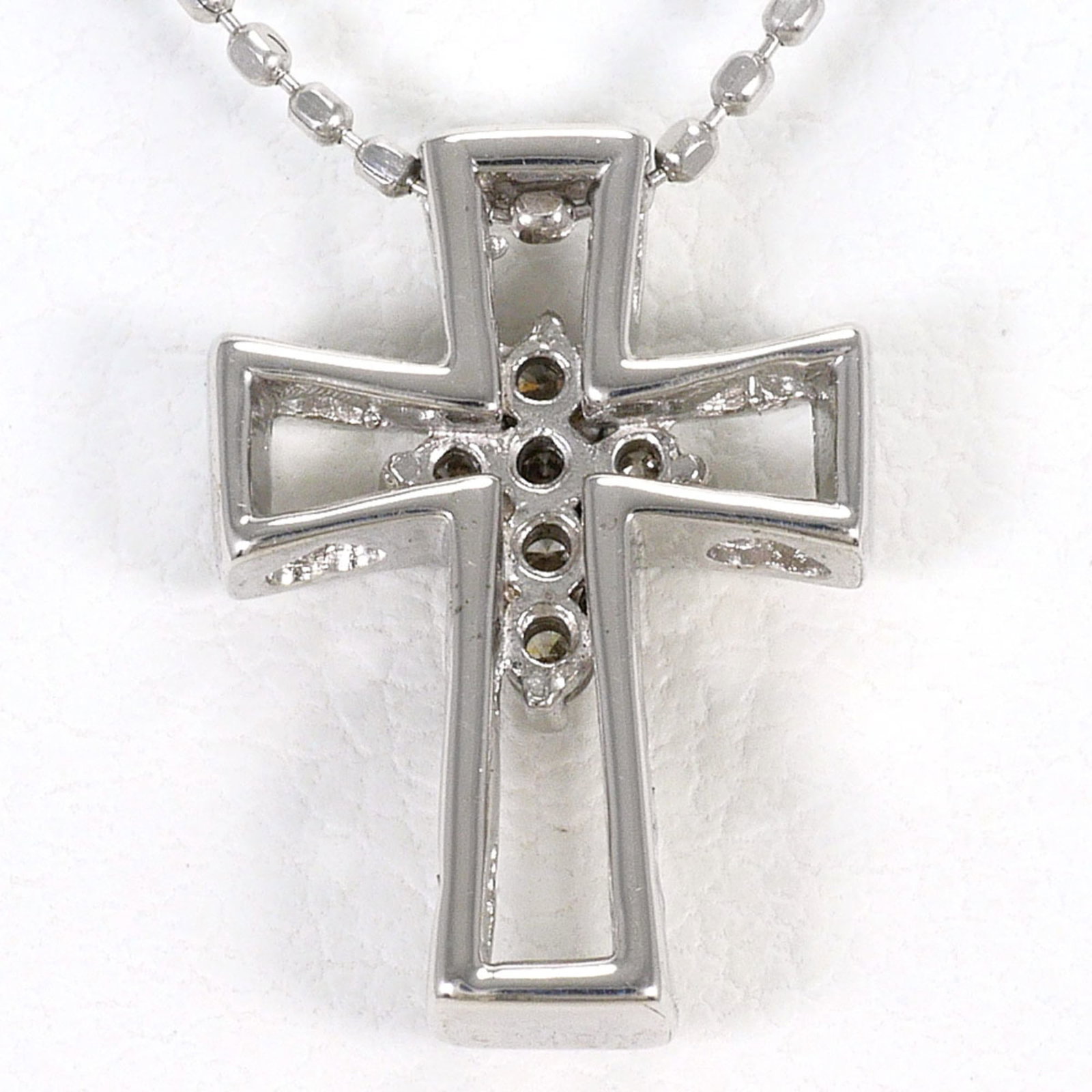 White Gold (18K) - 3