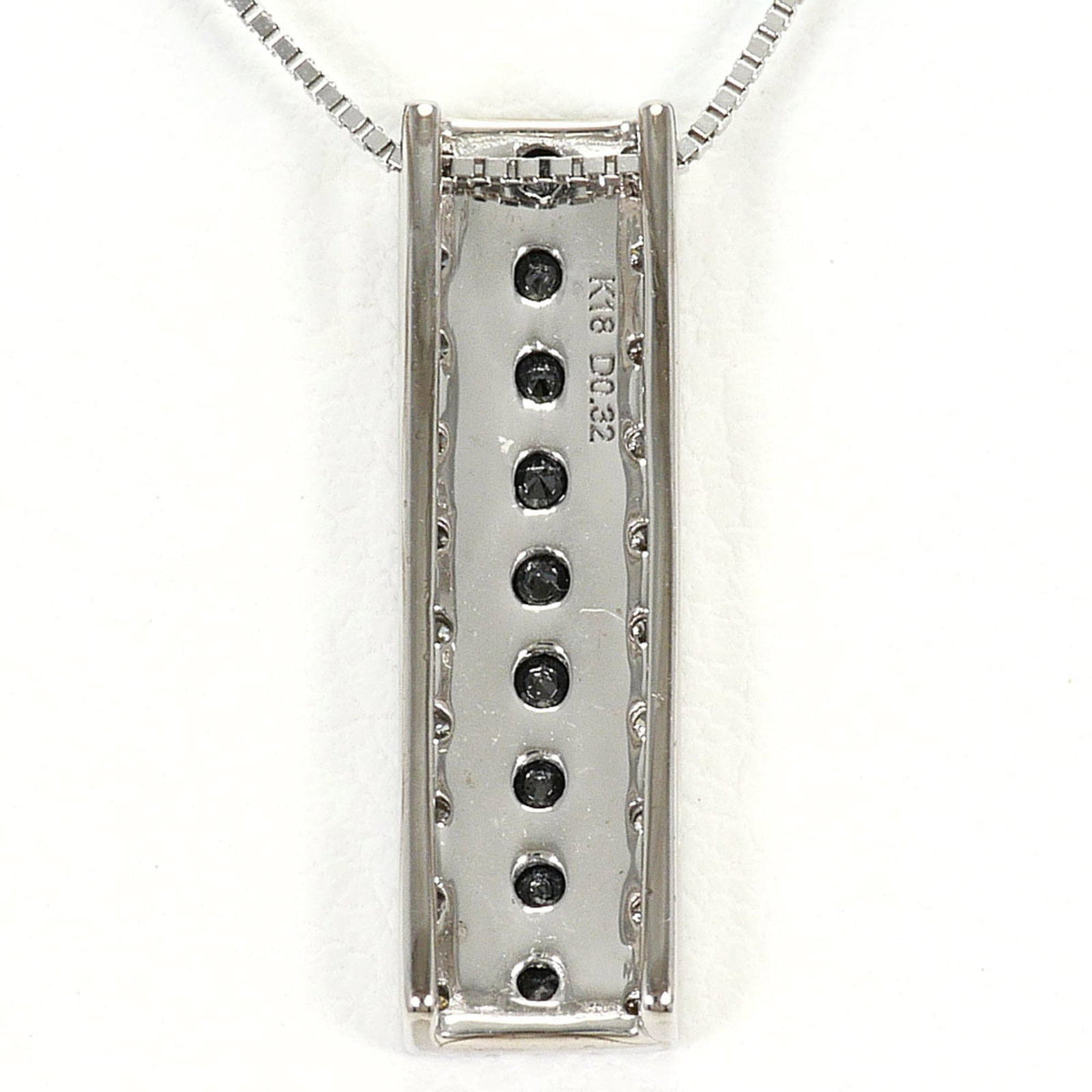 White Gold (18K) - 3