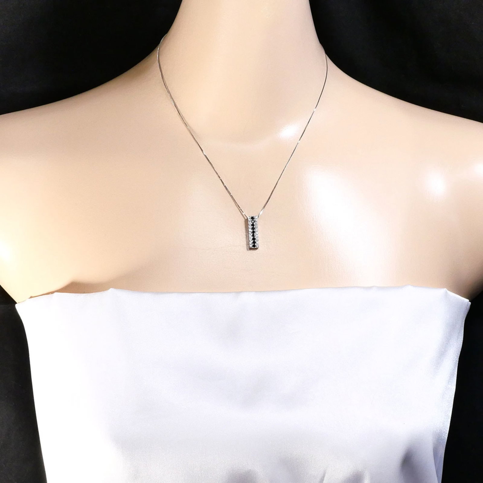 White Gold (18K) - 6